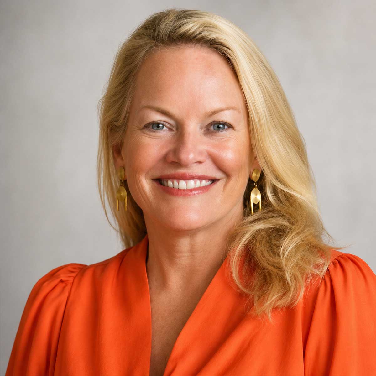 Headshot of Alison Davis