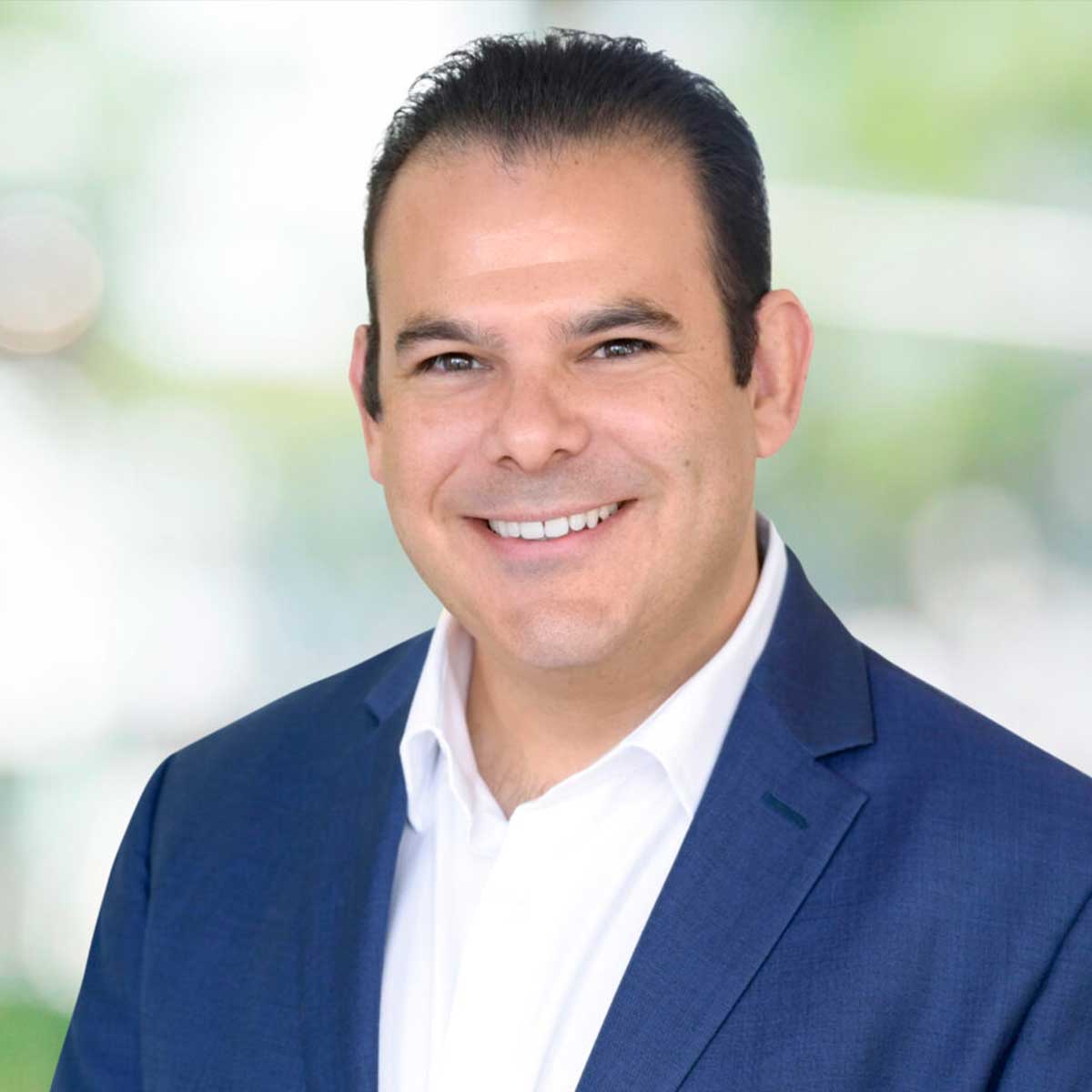 Headshot of Jonathan Raiffe