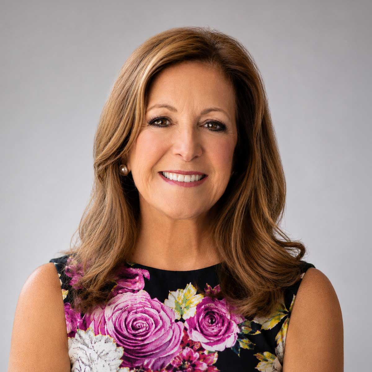 Headshot of Nadine Foldes